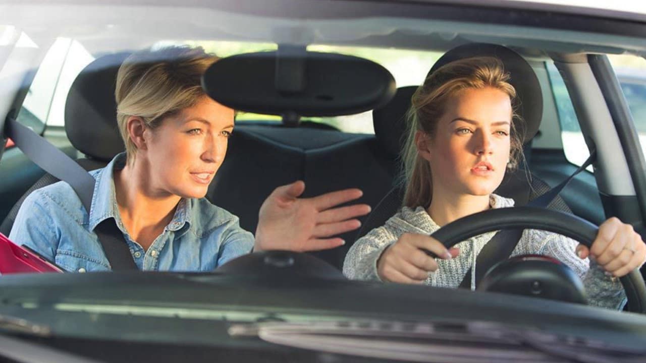How to Choose the Best Driving School in Coquitlam